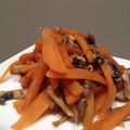 didiko's cooksnap of when they made にんじんと椎茸のきんぴら.