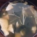 ☆chocola's cooksnap of when they made 簡単 豆腐 ワカメ えのきの 中華スープ.