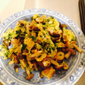 ＊fumi♪'s cooksnap of when they made 豆苗とぶなしめじの卵とじ.