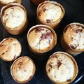 クリス岡島's cooksnap of when they made ホットケーキミックスで☆バナナマフィン.