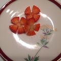 Mizuho1990's cooksnap of when they made 子どもにもできる★簡単いちごの花飾り切り.