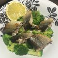 ♡YKitchen♡'s cooksnap of when they made さんまの塩焼きとブロッコリーのレモンあえ.