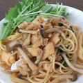 へいはち229's cooksnap of when they made 鮭ときのこの大根おろしのせパスタ.