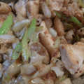 晴れ空大好き's cooksnap of when they made 鶏皮と長ネギのおかか炒め♪.