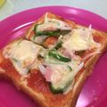 ライダーー's cooksnap of when they made ☆簡単☆わが家の朝食ピザトースト.