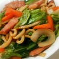 あきちのみや's cooksnap of when they made 冷蔵庫の残り物で作る、簡単焼きうどん☆.