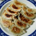 かっちぃー's cooksnap of when they made ホットプレートで肉汁がヤバイ♡焼き餃子.