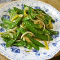 しのばぁたん's cooksnap of when they made きぬさやと玉ねぎのさっと炒め.