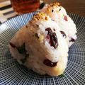 hoho！'s cooksnap of when they made 簡単♪お茶漬けのような紫葉漬けおにぎり.