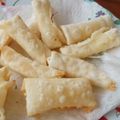 かおpon's cooksnap of when they made 餃子の皮でパリパリチーズ揚げ.