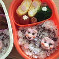 桃と豆's cooksnap of when they made 幼稚園 キャラ弁♡ぶたくん 簡単.