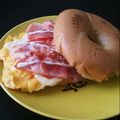 ナギヤ1114's cooksnap of when they made 朝食に+*エッグベーコンベーグルサンド.