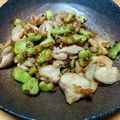 かずぽんぱん's cooksnap of when they made 鶏肉と空豆のオイスター炒め.