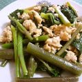 無縛（むばく）'s cooksnap of when they made 【明日葉】鶏そぼろと明日葉炒め.