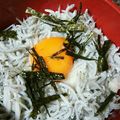 たーむさん's cooksnap of when they made お昼ご飯におススメ！山かけ(生)しらす丼.