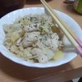 もこちゃんちこちゃん's cooksnap of when they made 鶏胸肉と新玉ねぎ&新ジャガの塩レモン焼き.