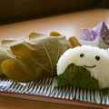 ＊taiyou＊'s cooksnap of when they made かしわ餅風おにぎりツインズのキャラ弁♪.