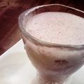 ふわふわまくら's cooksnap of when they made *簡単❀ストロベリー❀シェイク*.