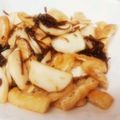 こはるかぁちゃん's cooksnap of when they made かぶとカリカリ揚げの塩こんぶ和え.
