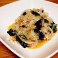 もっっっち's cooksnap of when they made 新玉ねぎとわかめのサラダ.