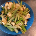 caddis12's cooksnap of when they made イカとセロリとネギの塩炒め.