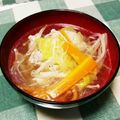 tomtosh's cooksnap of when they made きのこたっぷり♡中華風肉団子春雨卵スープ.