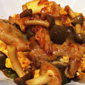 きんこ☆'s cooksnap of when they made ✿豚キムチしめじと卵の炒め物✿.