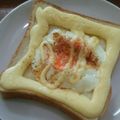 マトリョーシカ1号's cooksnap of when they made わが家のシータパン！目玉焼きトースト.