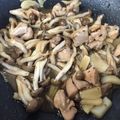 クックNSZ1IF☆'s cooksnap of when they made ◎牛肉とシメジのにんにくバター醤油煮.