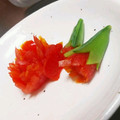 修行中あおきんぐ's cooksnap of when they made 簡単飾り切り♪トマトの皮でカーネーション.