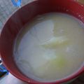 naru＊café's cooksnap of when they made 新ジャガ・新玉葱のお味噌汁.