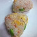 たにたーに's cooksnap of when they made シャケ・枝豆・たまご焼きのおにぎり.