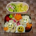 COCOナッ's cooksnap of when they made 簡単☆キャラ弁☆お花畑のお弁当♪.
