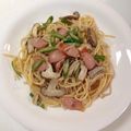 クルテク。's cooksnap of when they made 簡単！アスパラときのこのバター醤油パスタ.