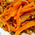 keiz9345's cooksnap of when they made 白ネギとツナのにんじんしりしり.