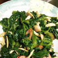 あちゅ★ﾐ's cooksnap of when they made ほうれんそうとシメジのバターしょうゆ炒め.