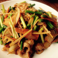 おちゃんぽん's cooksnap of when they made にんにくの芽と豚肉の甘辛炒め.