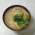 サーフブレイド's cooksnap of when they made 新タマネギと薄揚げのお味噌汁.