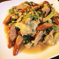 ガチャ＊'s cooksnap of when they made レタスとウインナーの卵とじ.