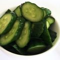 ひろ1207's cooksnap of when they made 食べて納得にんにく香る塩麹きゅうりの漬物.
