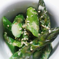 ミッシュ12's cooksnap of when they made 簡単おいしい♪アスパラのマヨ☆胡麻和え.