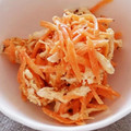 ミニくりりん's cooksnap of when they made 簡単♪ 笹身と人参のハニーマスタード和え.