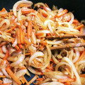 クック4XLLZJ☆'s cooksnap of when they made 玉ねぎと人参とベーコンのカレー炒め.