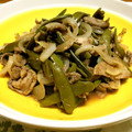 YoginiK's cooksnap of when they made 豚肉とさやえんどうの黒酢炒め.