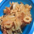 chihilow's cooksnap of when they made 節約 簡単 ちくわ新たまねぎの炒めもの.