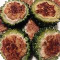 yukoーbeans's cooksnap of when they made カリッとゴーヤの肉詰め ピリ辛ソースがけ.
