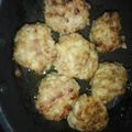 だいこの's cooksnap of when they made 簡単だから弁当にも♪豚挽肉でカレーバーグ.