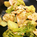 サンたく's cooksnap of when they made 鮭とじゃがいものガリバタ炒め.