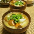 時花菜's cooksnap of when they made 葉っぱも使うよ♬カブとなめこのお味噌汁♡.