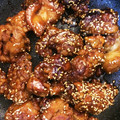 mikkosann's cooksnap of when they made 簡単☆旨い！鶏の唐揚げ☆甘辛タレ♪.